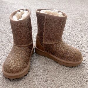Girls Leopard UGGS